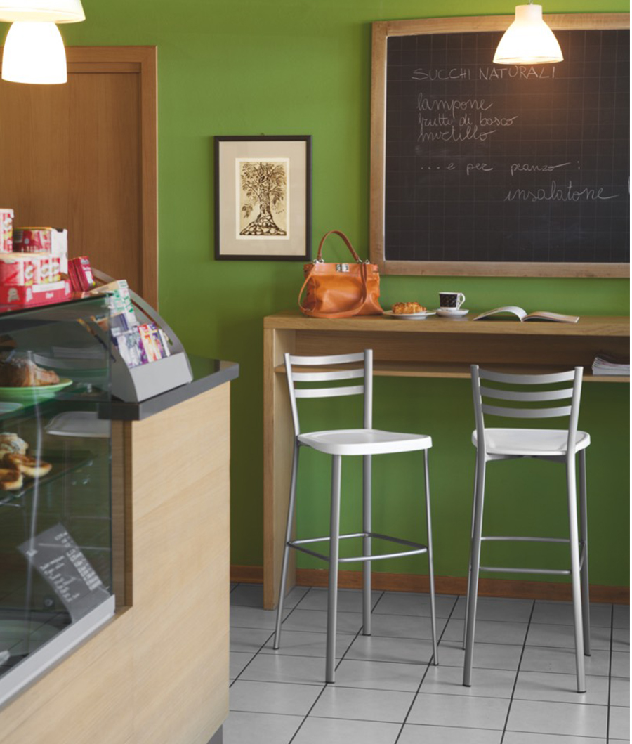 Sgabello-Ace-MG-sedie-1433-ambientata.jpg Sgabello-Ace-MG-sedie-1433-ambientata.jpg